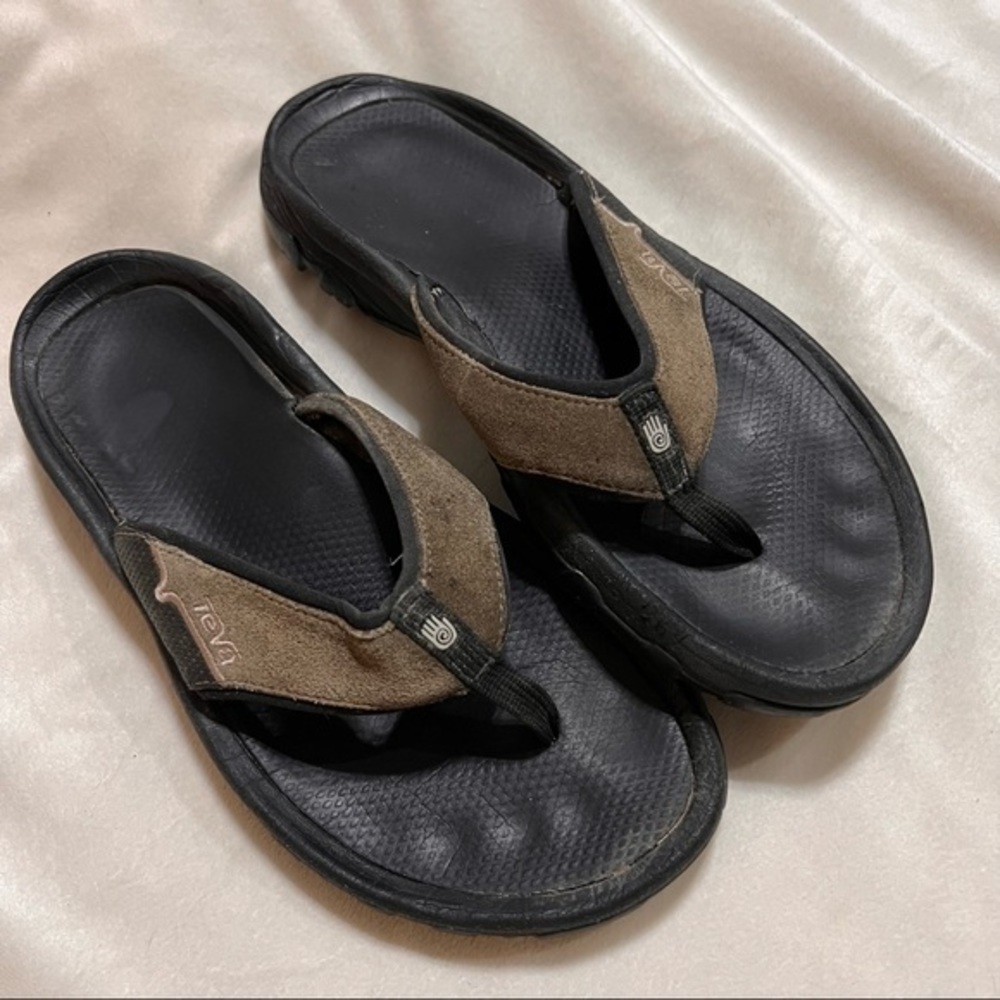 TEVA Leather Suede Brown Tan Flip Flops 7